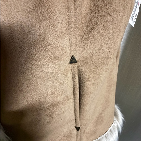 Scully Tan and Gray Faux Fur Trim Jacket Sz Medium NWOT - Picture 8 of 8